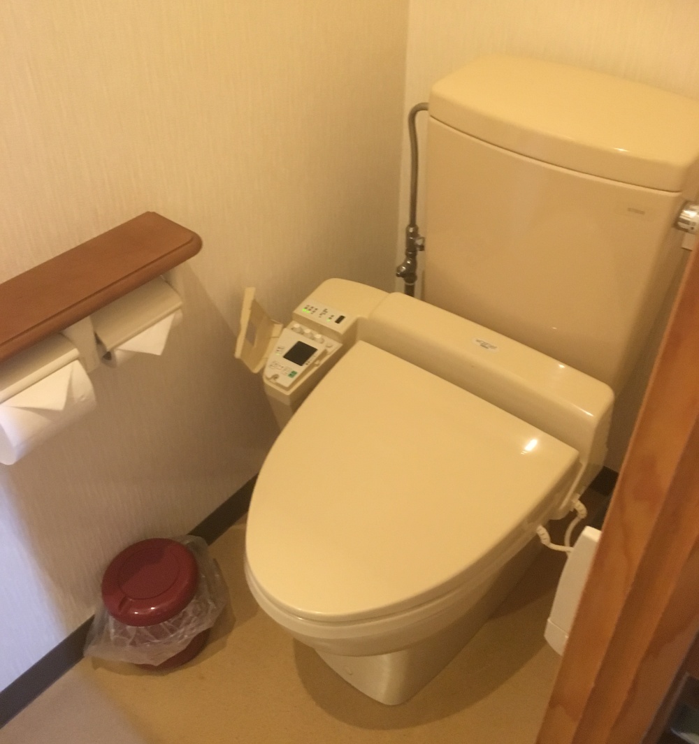 リゾートバイト　個室寮　トイレ